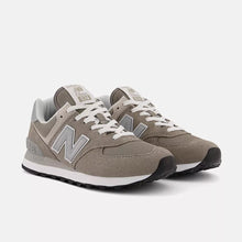 Cargar imagen en el visor de la galería, Zapatillas para Mujer NEW BALANCE HERITAGE 574 EVG GRI
