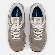 Cargar imagen en el visor de la galería, Zapatillas para Mujer NEW BALANCE HERITAGE 574 EVG GRI
