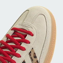 Cargar imagen en el visor de la galería, Zapatillas ADIDAS HANDBALL SPEZIAL KJ7419 Beige
