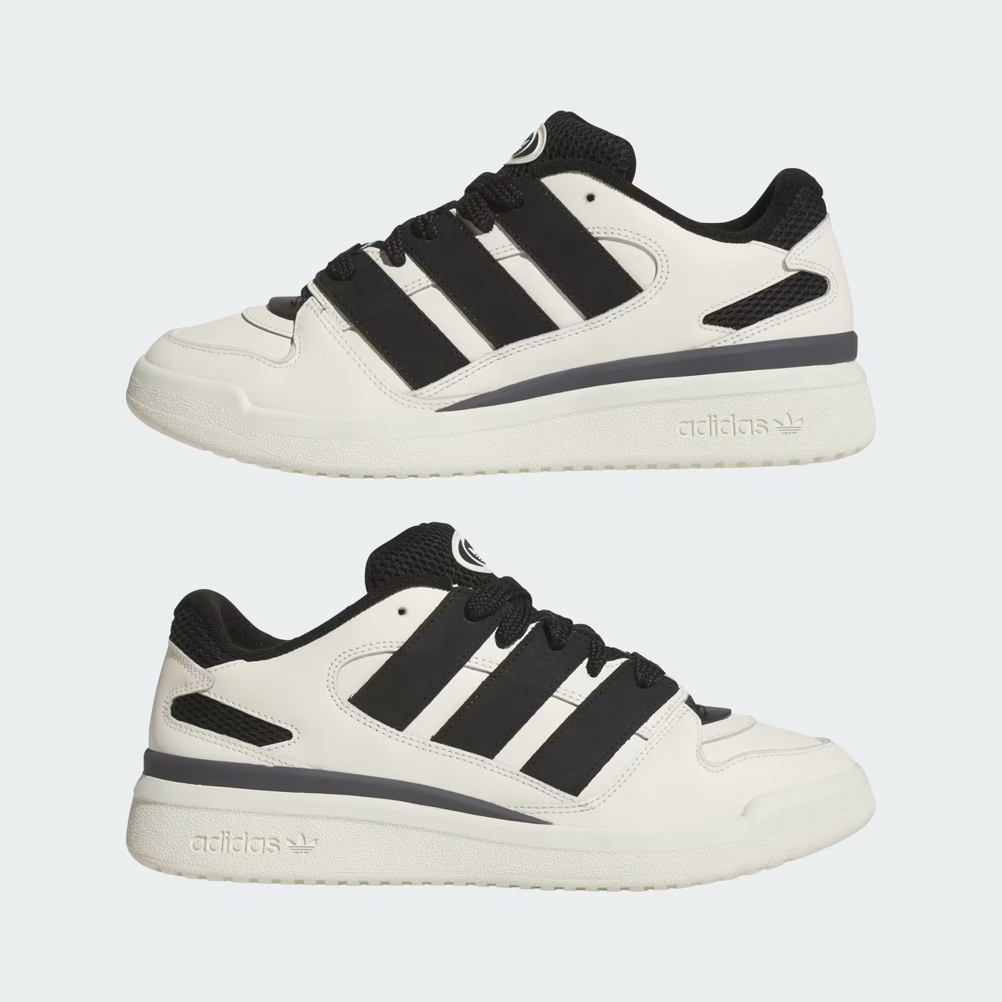 Zapatillas ADIDAS Forum2000 blancas, vista puestas