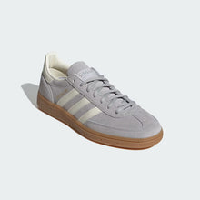Cargar imagen en el visor de la galería, Zapatillas ADIDAS HANDBALL SPEZIAL IF7086 Gris
