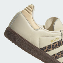 Cargar imagen en el visor de la galería, Zapatillas ADIDAS SAMBA JQ5874 Beige
