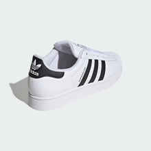 Cargar imagen en el visor de la galería, Zapatillas ADIDAS SUPERSTAR IH8659-W Blanco
