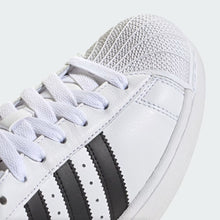 Cargar imagen en el visor de la galería, Zapatillas ADIDAS SUPERSTAR IH8659-W Blanco
