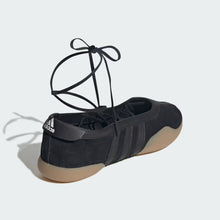 Cargar imagen en el visor de la galería, Zapatillas ADIDAS TAEKWONDO JQ0669 Negro
