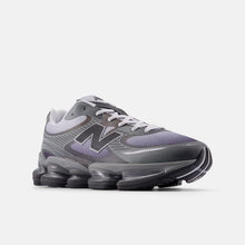 Cargar imagen en el visor de la galería, Zapatillas NEW BALANCE 2000 U2000PCD Gris
