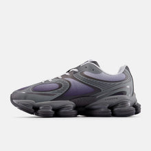 Cargar imagen en el visor de la galería, Zapatillas NEW BALANCE 2000 U2000PCD Gris
