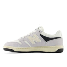 Cargar imagen en el visor de la galería, Zapatillas NEW BALANCE 480 BB480PEG-M Gris
