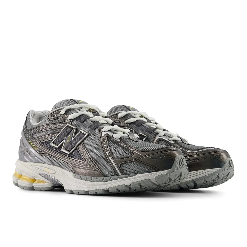 Zapatillas NEW BALANCE 1906 U19064S0-M Gris