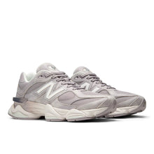 Cargar imagen en el visor de la galería, Zapatillas NEW BALANCE 9060 U906087O-M Gris
