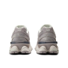Cargar imagen en el visor de la galería, Zapatillas NEW BALANCE 9060 U906087O-M Gris
