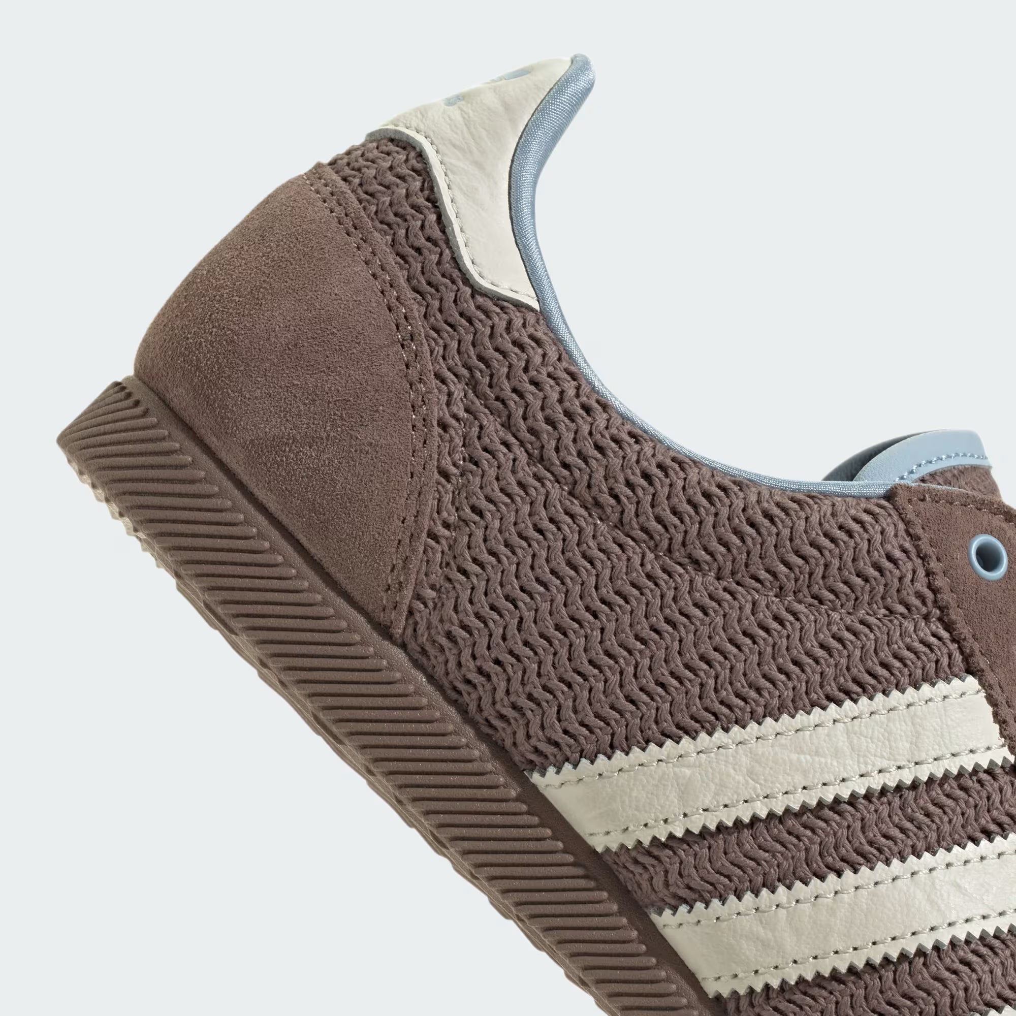 Zapatillas ADIDAS Japan marrones, detalle de materiales