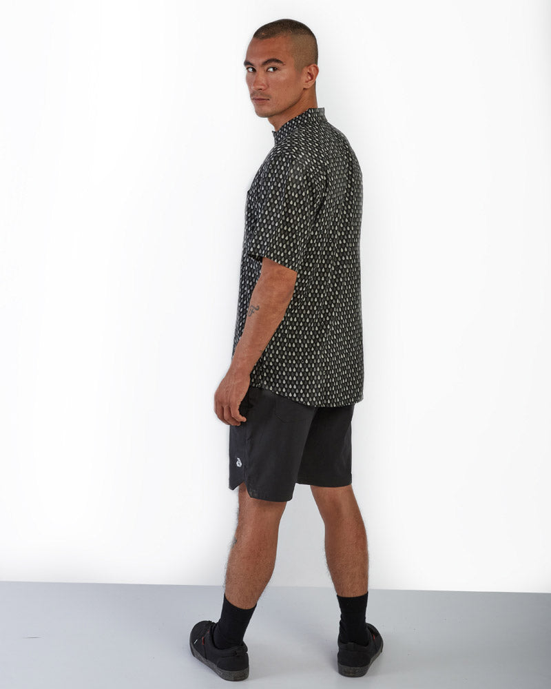 Camisa para Hombre Dunkelvolk SHIRT SS WORLD SHIRT NEG